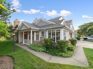 217 Woodstone Dr, Buffalo Grove, IL