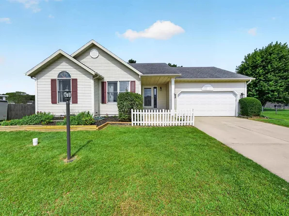 30647 Ashwood Dr, Granger, IN 46530