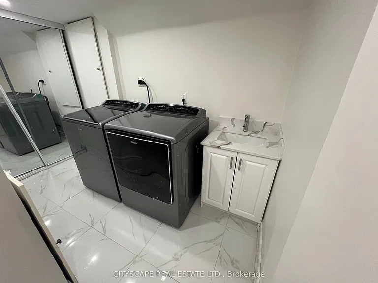 637 Dolly Bird Ln — Photo 38