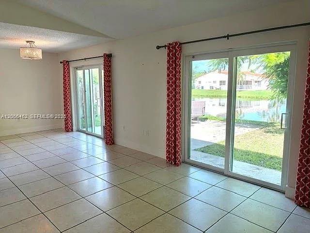 16850 Crestview Ln — Photo 22