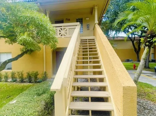 4759 Via Palm Lks, West Palm Beach, FL