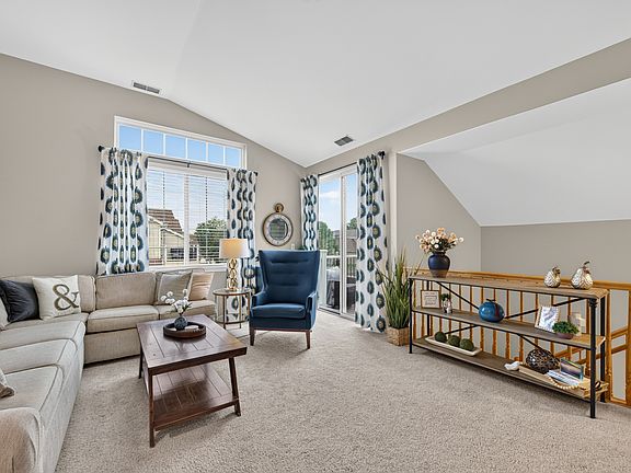 4th image of 522 E Thornhill Ln #522