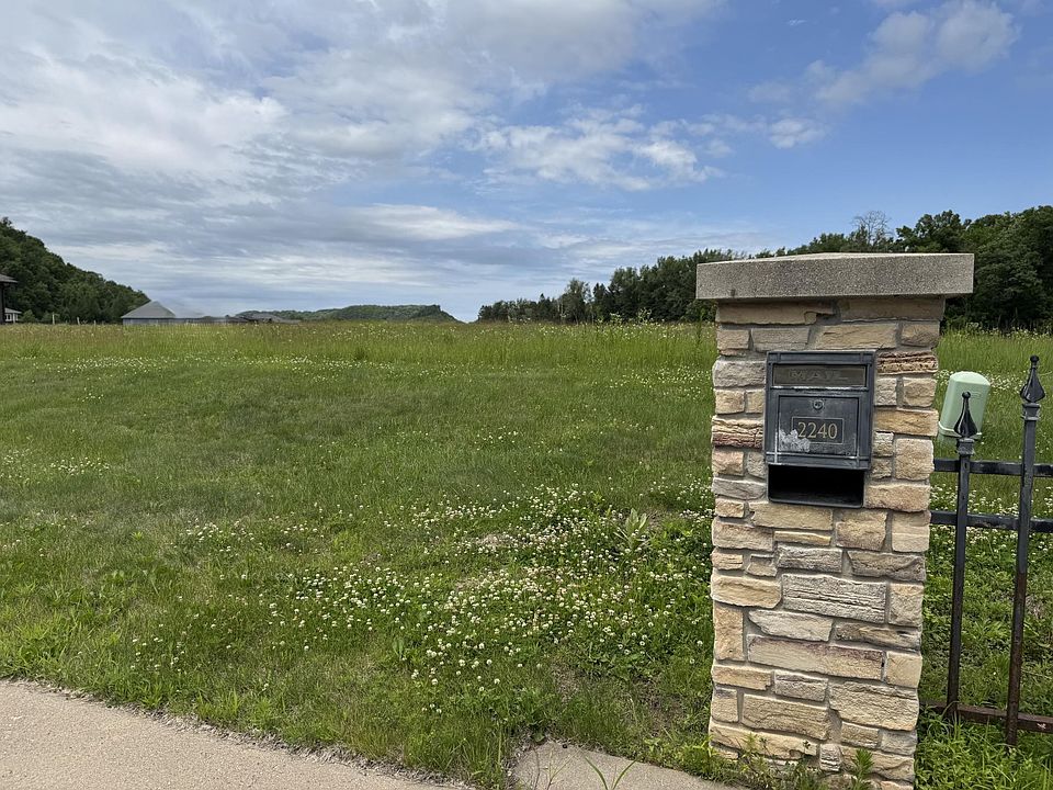 1st image of 2240 Clubhouse Dr