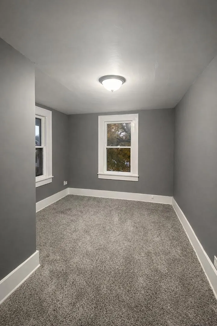 69 E Lowell Ave — Photo 2