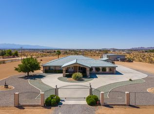 13724 Yuma Rd, Apple Valley, CA 92307