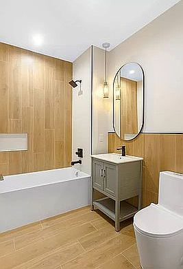 4th image of 1169 Hoe Ave APT 7M