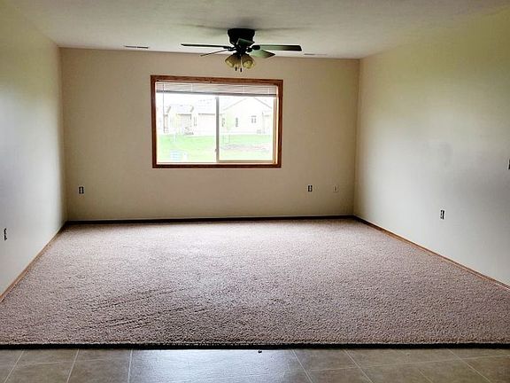 3rd image of 3804 W 93rd St APT 4