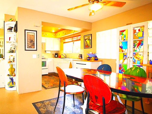 4th image of 710 Calle Divino