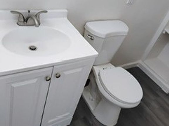 4th image of 764 W Olive Ave #3