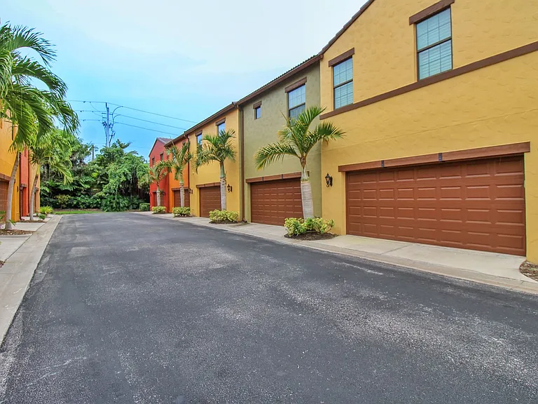 9054 Capistrano St N #4003 — Photo 7