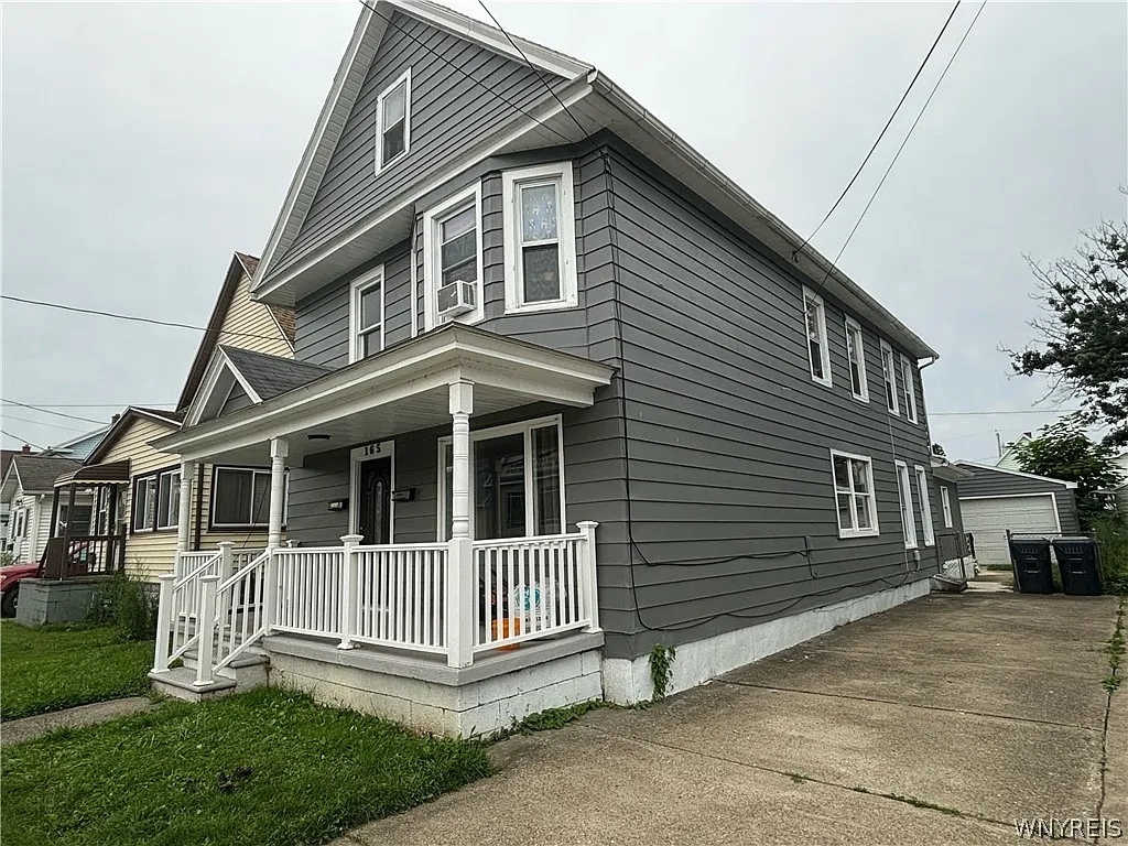 2 bed, 1.0 bath, 1104 sqft, $1,450 — Photo 2