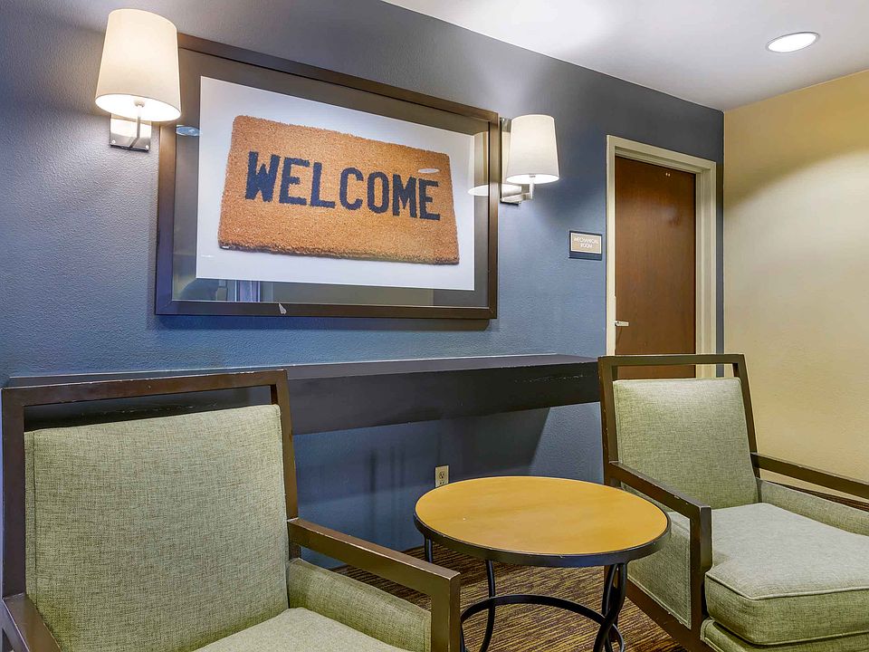 Lobby and Guest Check-in