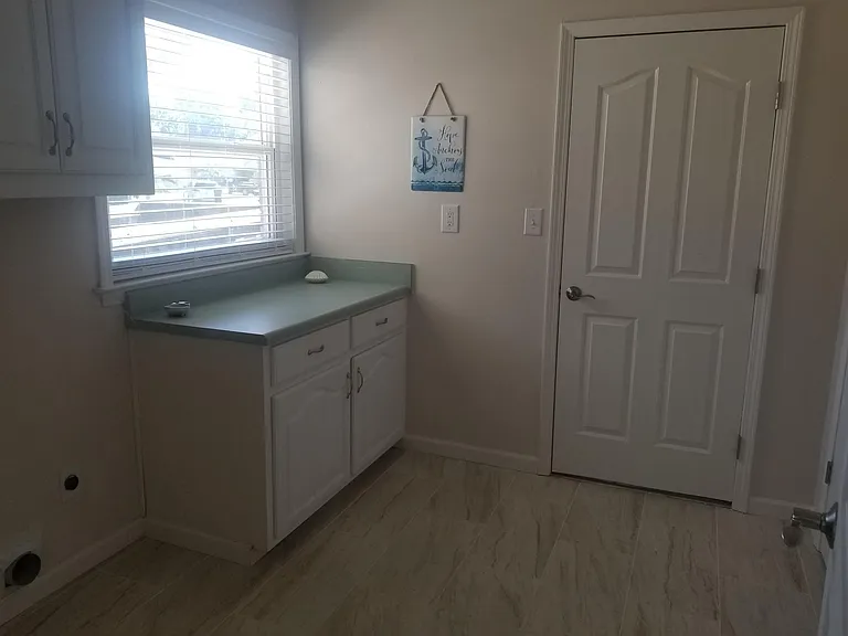 3228 Cypress Ln — Photo 10