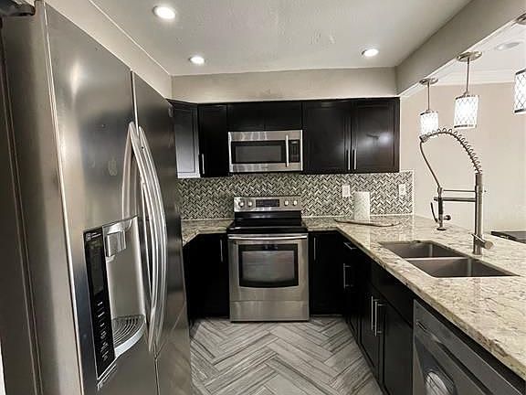 3rd image of 12972 Greenway Chase Ct #2972