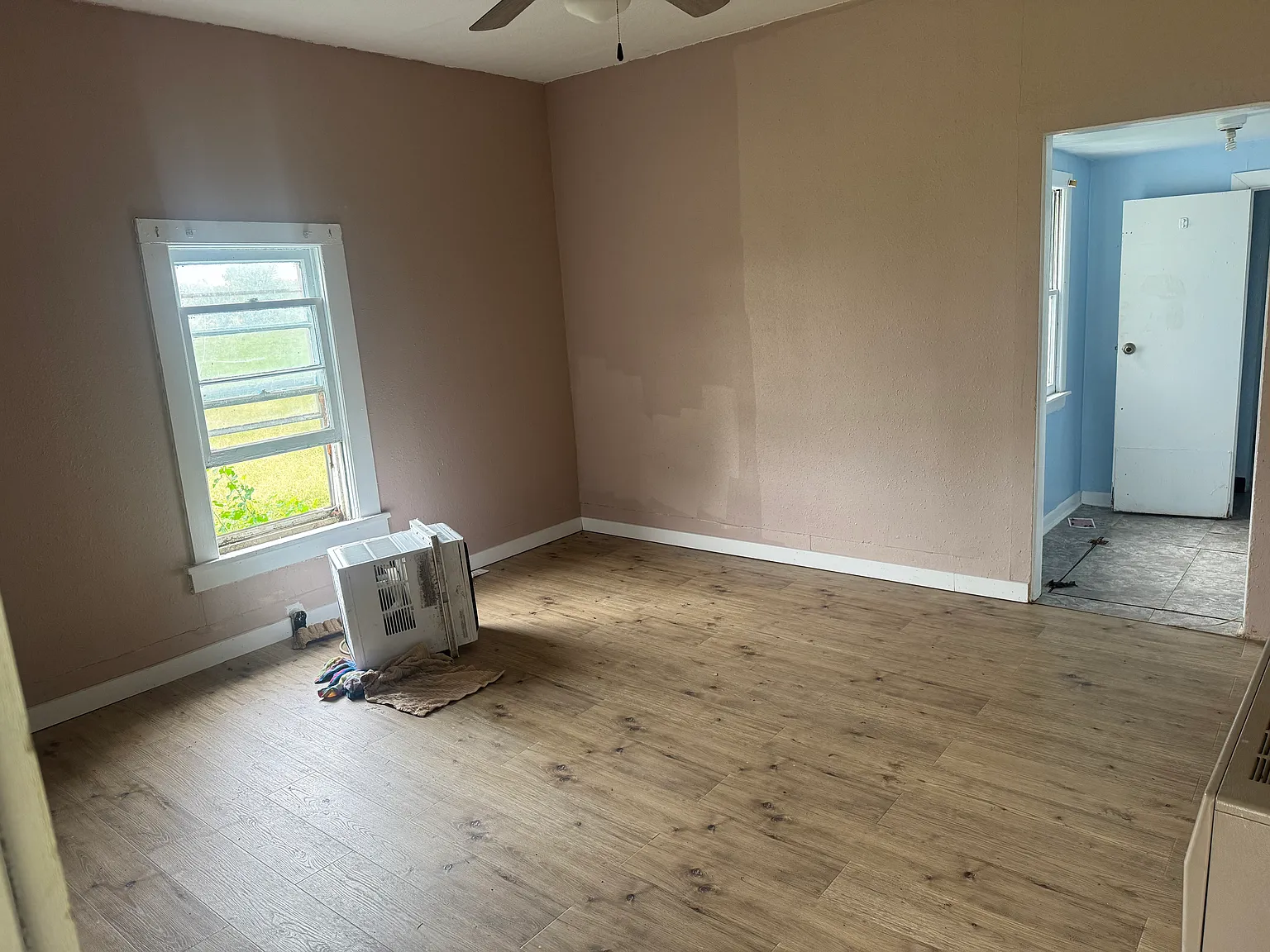 2 bed, 780 sqft, $1,030 — Photo 2