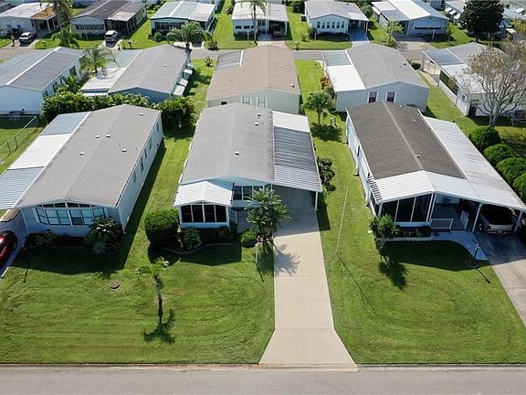 3rd image of 1382 Barefoot Cir