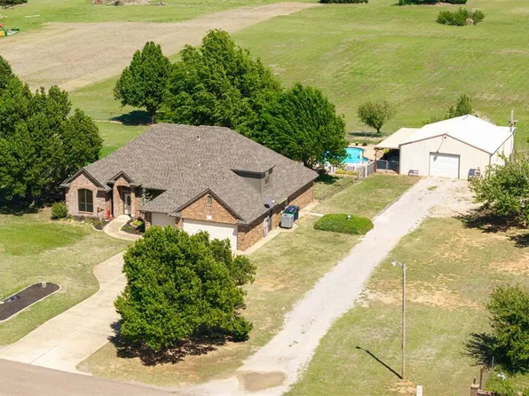 10200 Laramie Rd, Yukon, OK 73099