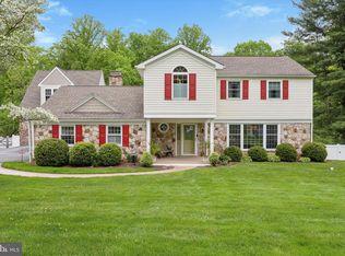 305 Ponds Edge Rd, West Chester, PA 19382