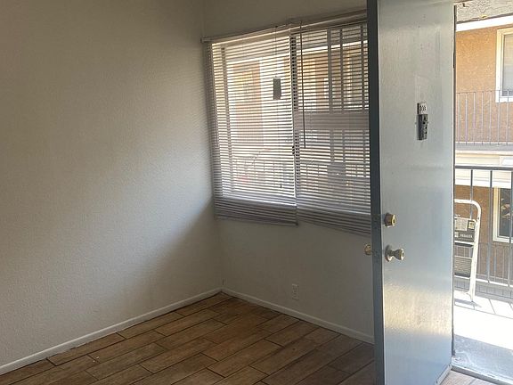 2nd image of 532 Nebraska Ave APT 303