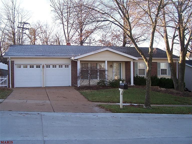 1st image of 2408 Crestline Dr