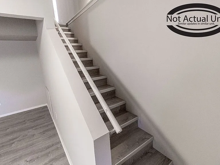 211 Wheaton Ct — Photo 18