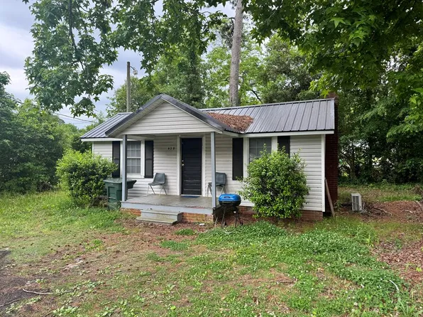 428 Sproles Ave E, Greenwood, SC 29649
