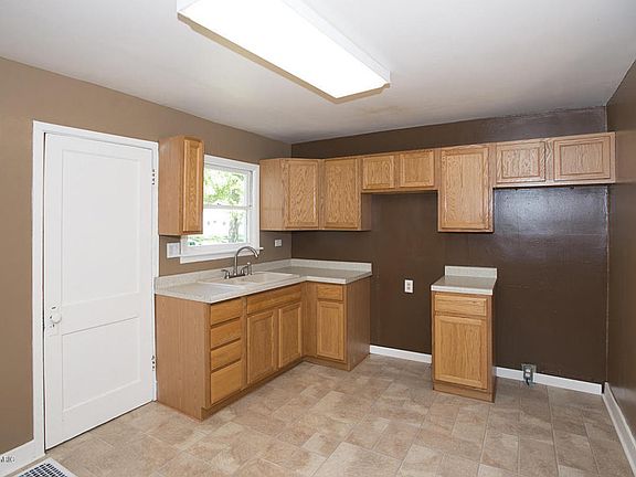 5th image of 110 31st St N