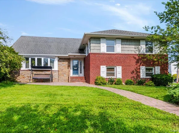 164 Blackheath Road, Lido Beach, NY 11561