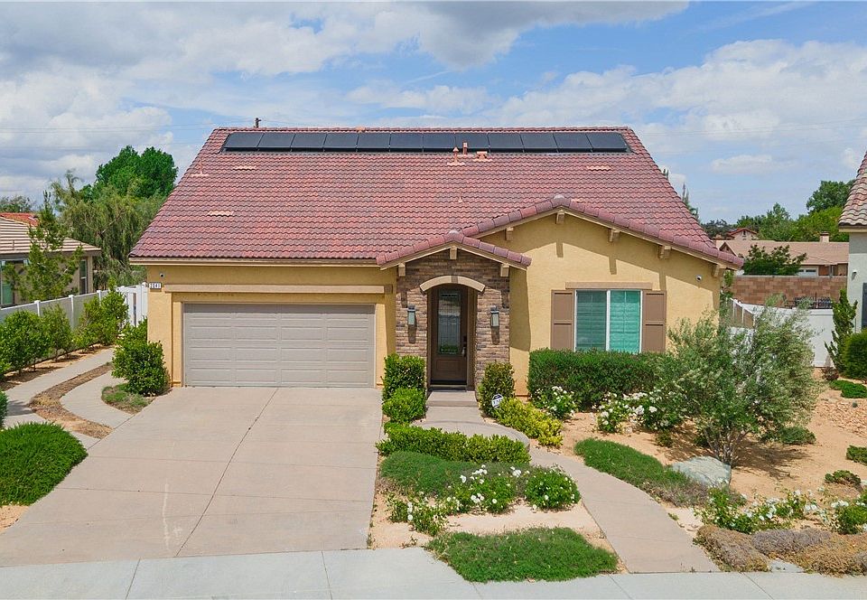 1st image of 2041 Cork Oak St