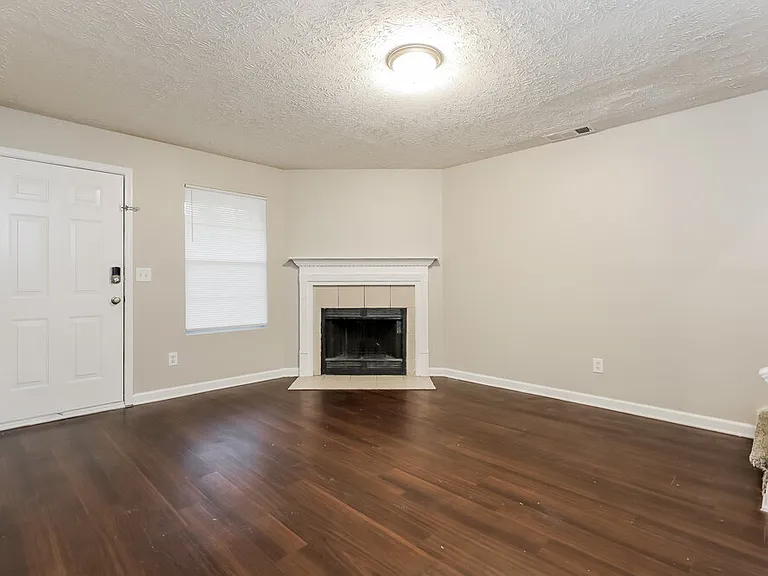 102 Inverness Trce — Photo 4