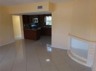 1075 NE 145th St, North Miami, FL 33161