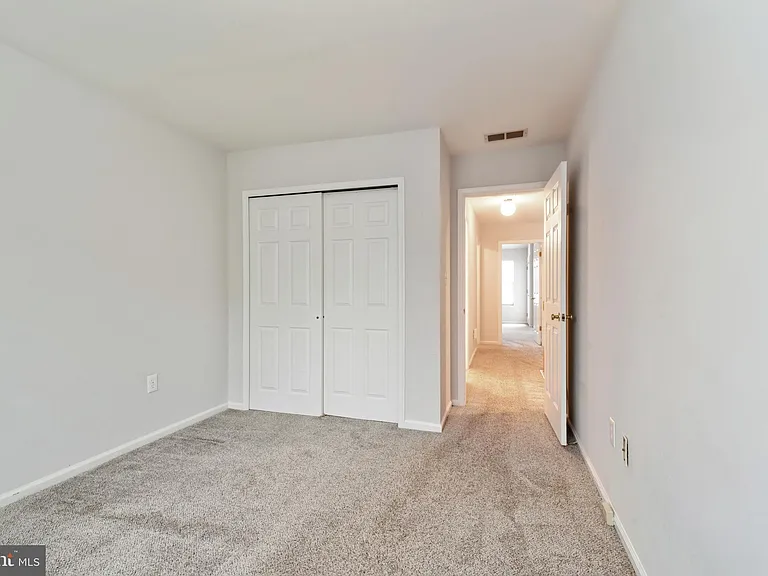 210 Kentshire Ct — Photo 21