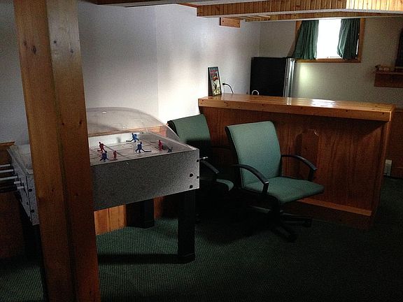 5th image of 145 Glen Ave