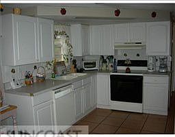 3rd image of 2039 Dartmouth Dr