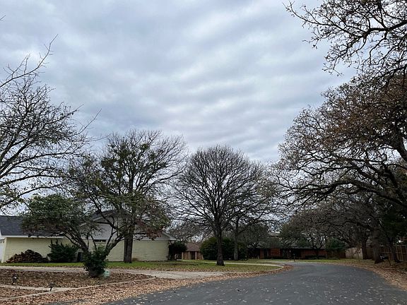 5th image of 21 Oak Cir