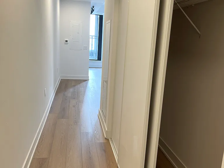 758 Dovercourt Rd #508 — Photo 8