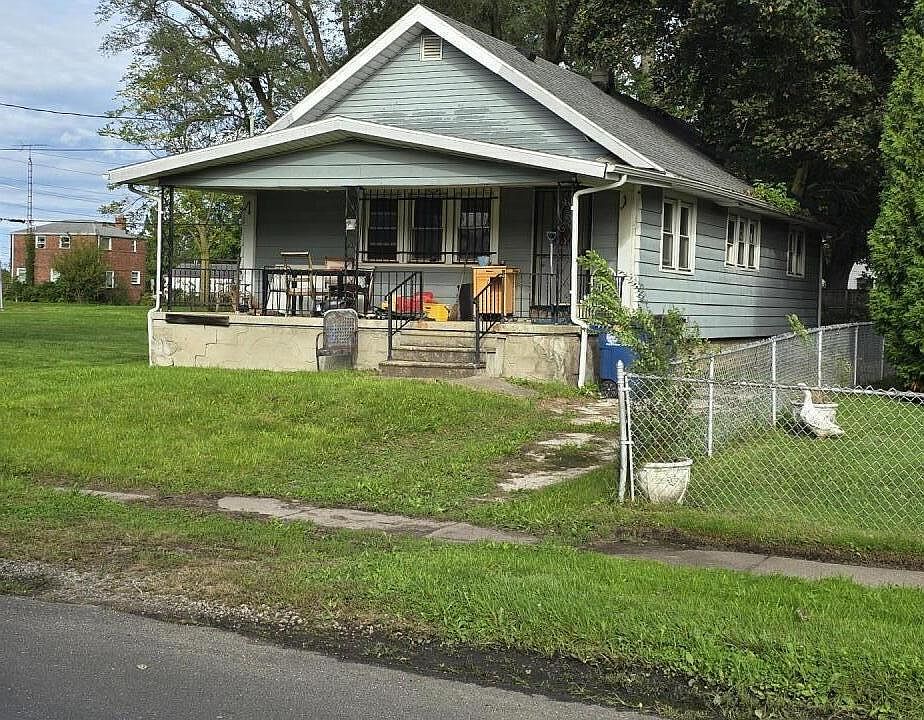 1st image of 1202 Underwood Ave