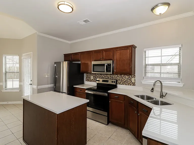 275 Birch Springs Cv — Photo 9