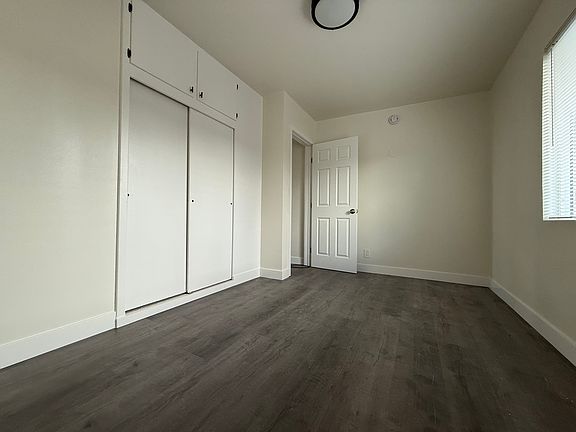 3rd image of 130 S California St