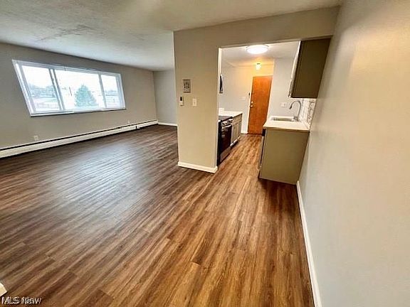 4th image of 20550 Detroit Rd APT 11