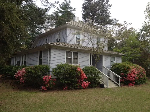 1 bed, 700 sqft, $975 — Photo 2
