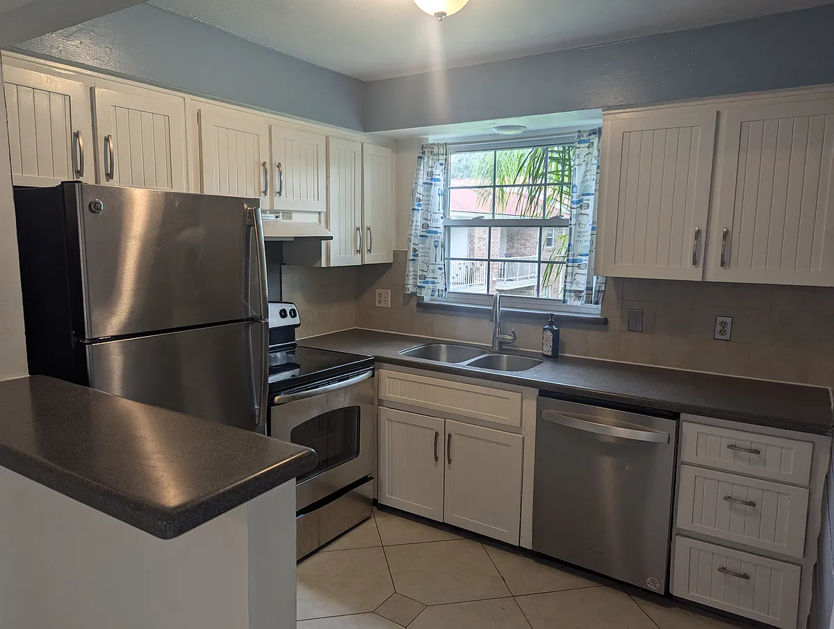Building Photo - 5201 Atlantic Blvd #210