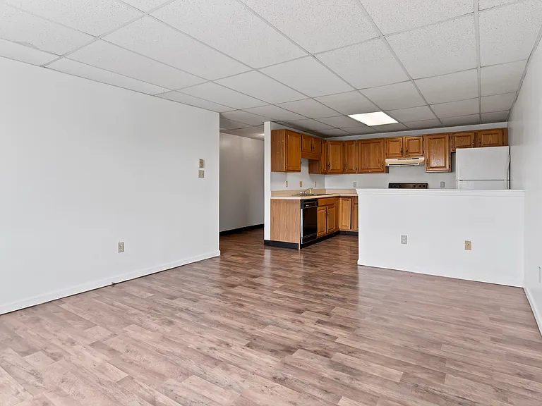 270 W 2nd St #270 — Photo 13