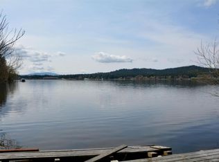 12148 N Woodland Beach Dr, Hauser, ID 83854