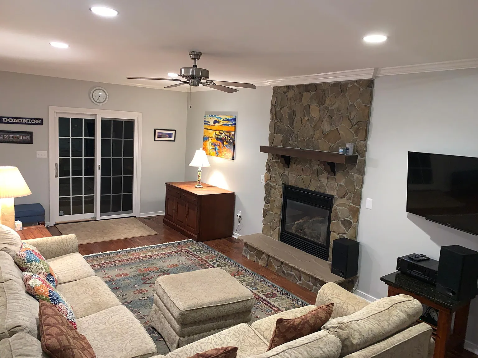 7017 Hawks Hill Ln — Photo 2