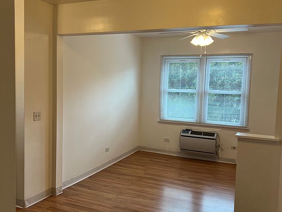 Kitchen/ Dinning room