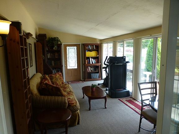 5th image of 7801 Oakridge Dr SW
