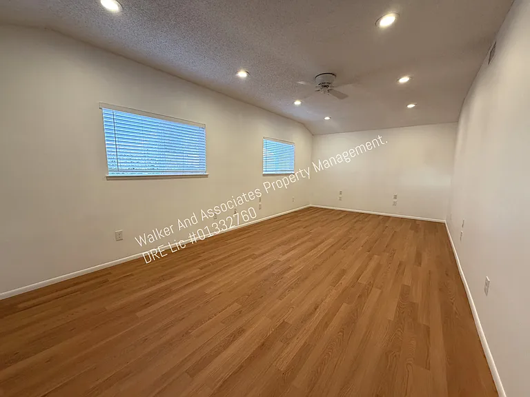 4445 Via Santa Maria — Photo 6