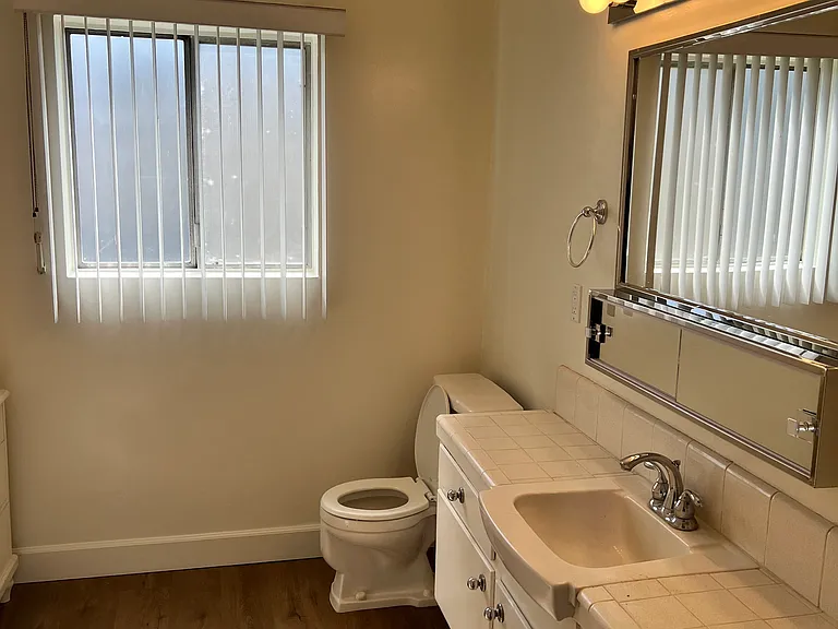 4653 Fulton Ave #16 — Photo 5