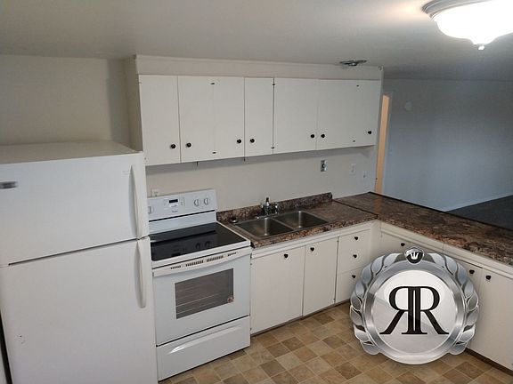 3rd image of 912 S 21st Ave Unit 3